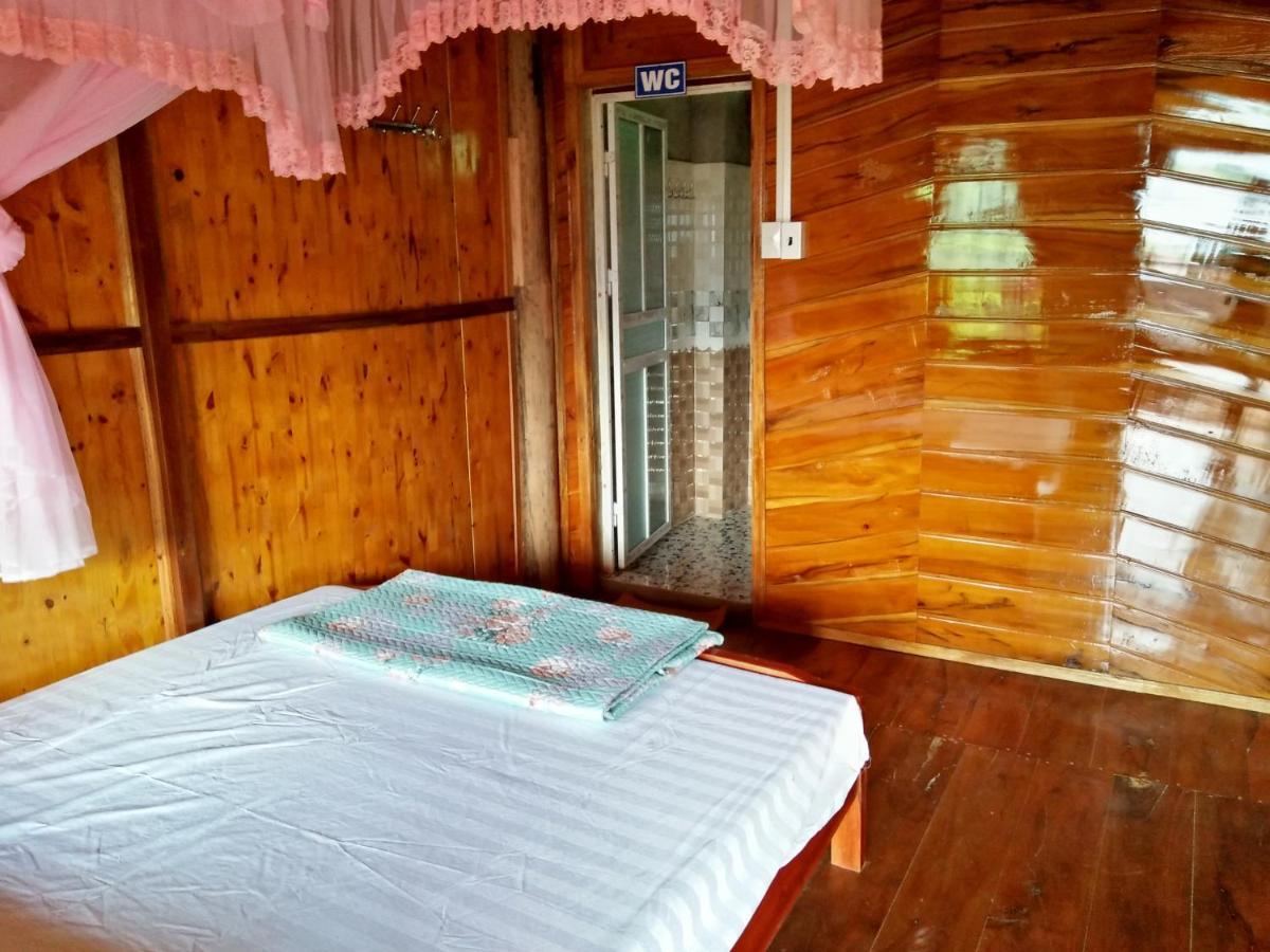 Tran Xuan Homestay Ba Be Village Extérieur photo